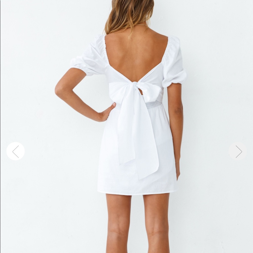 White dress - Picture 3 of 4